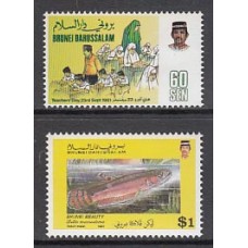 Brunei - Correo Yvert 438/9 ** Mnh