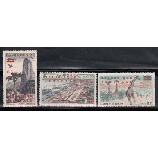 Camerun - Aereo Yvert 49/51a ** Mnh  Fauna