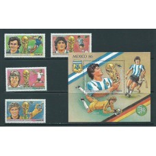 Guinea Republique - Correo Yvert 808/10+A.207+H.67 ** Mnh  Deportes fútbol