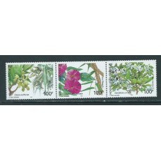 Nueva Caledonia - Correo Yvert 919/21 ** Mnh Flores