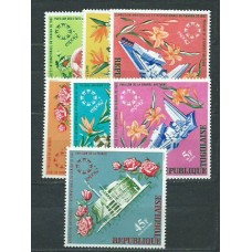 Togo - Correo Yvert 536/8+A 71/4 ** Mnh  Flores