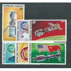 Togo - Correo Yvert 850+A 259/63 ** Mnh  Astro