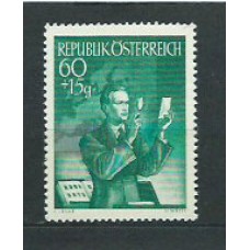 Austria - Correo 1951 Yvert 792 * Mh Dia del Sello