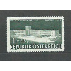 Austria - Correo 1957 Yvert 875 * Mh Dia del Sello