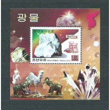 Corea del Norte - Hojas 2000 Yvert 382 ** Mnh  Minerales
