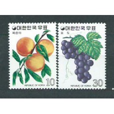 Corea del Sur - Correo 1974 Yvert 790/1 ** Mnh  Frutas