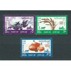 Egipto - Correo 1966 Yvert 683/5 ** Mnh  Flora