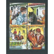 Finlandia - Correo 1990 Yvert 1086/1089 ** Mnh Fauna caballos