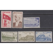 Turquia - Correo 1943 Yvert 1020/5 * Mh