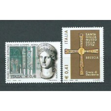 Italia - Correo 2002 Yvert 2604/5 ** Mnh Tesoros de Museos