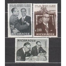 Nicaragua - Aereo Yvert 600/2 ** Mnh Personajes