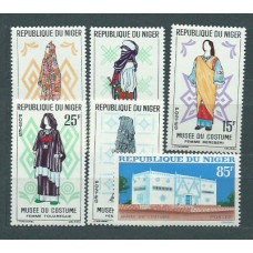 Niger - Correo 1963 Yvert 128/33 ** Mnh  Trajes regionales