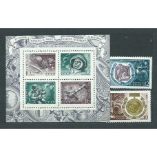 Rusia - Correo 1971 Yvert 3709/10+H.68 ** Mnh Astro