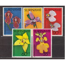 Surinam - Correo 1977 Yvert 665/9 ** Mnh Flores